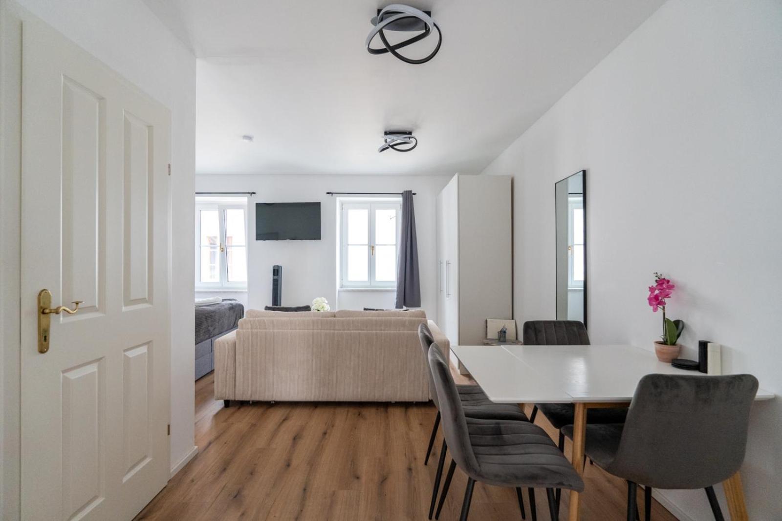 Ferienwohnung Wachau Oasis - Elegance With A Private Terrace Mautern an der Donau Exterior foto